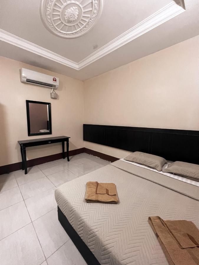 Chuu Pun Village Resort Pantai Cenang  Exterior foto